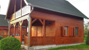 Horgásztó faházzal- 2 és 4 fős apartmanok Horgásztó faházzal- 2 és 4 fős apartmanok